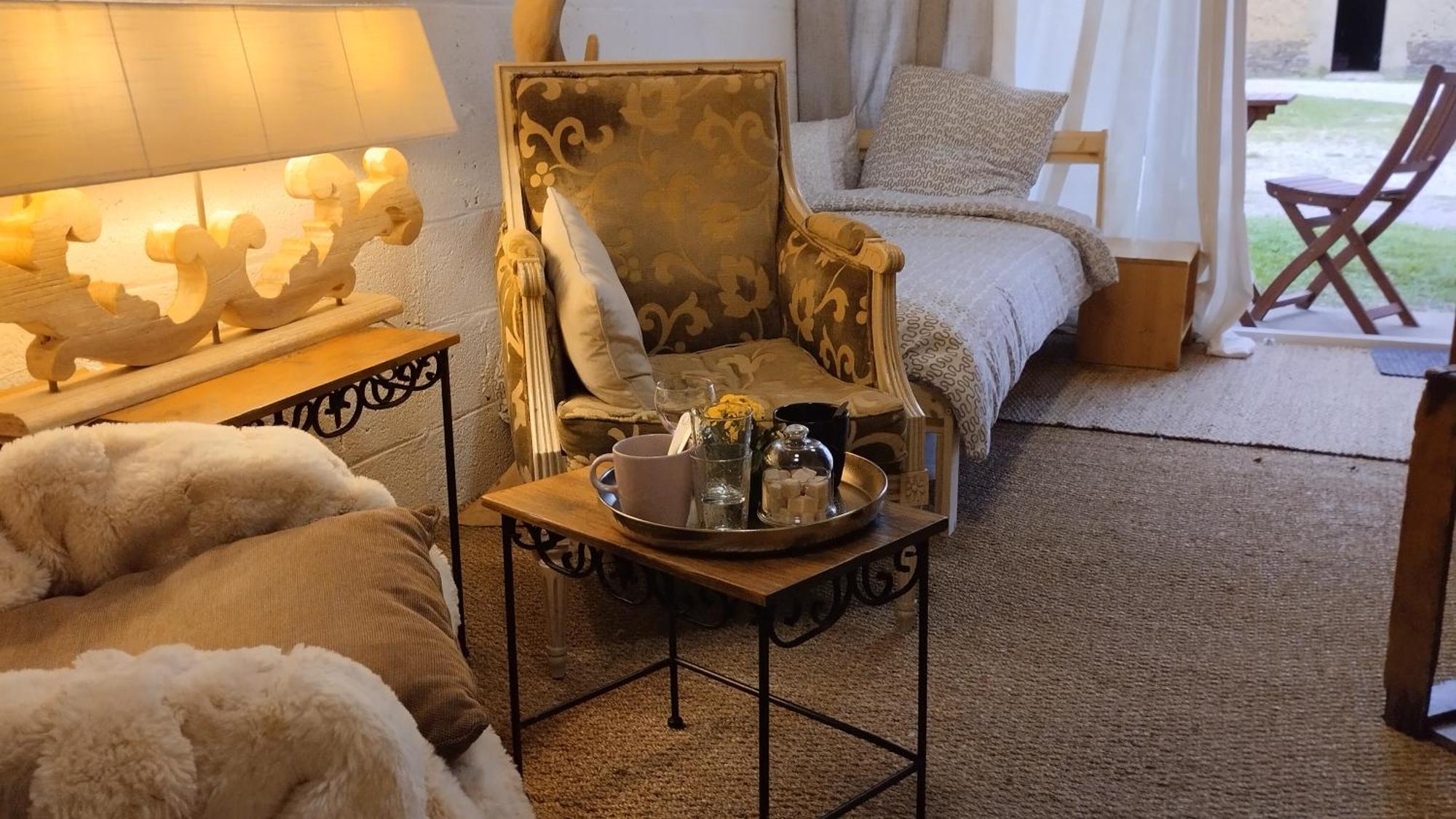 Le Laboratoire Shabby Chic De La Parfumerie Du Manoir Chavagne Zewnętrze zdjęcie